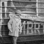 child-photo-shoot-vintage-camera-graffiti