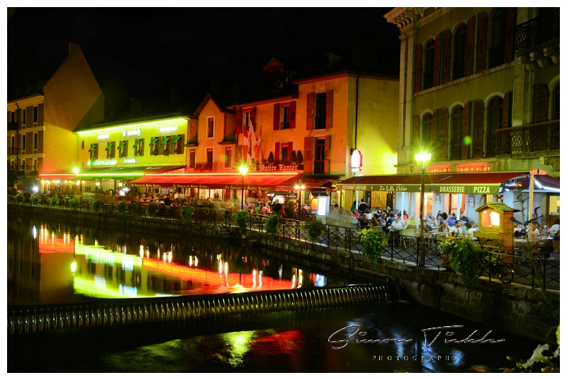 wide angle scenic image of lake annecy, france